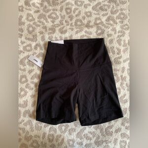 Aritzia comfy bike shorts